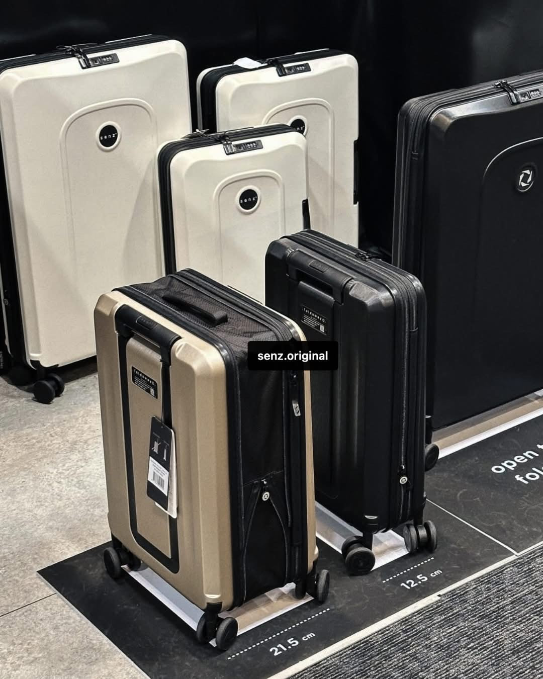 Senz Foldaway Large Check-In Trolley, Pure Black