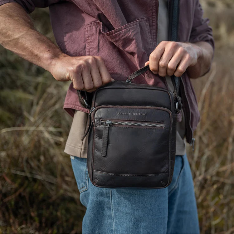 The Chesterfield Brand Birmingham Crossbodyväska, Brun