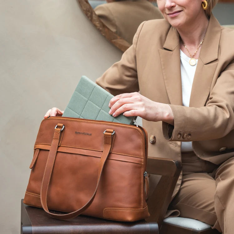 The Chesterfield Brand Branson Shoulder Bag, Cognac