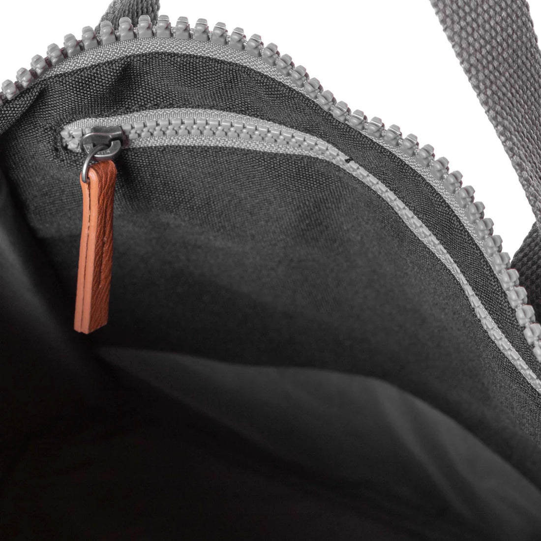 ROKA London Finchley A Small Ryggsäck, Carbon