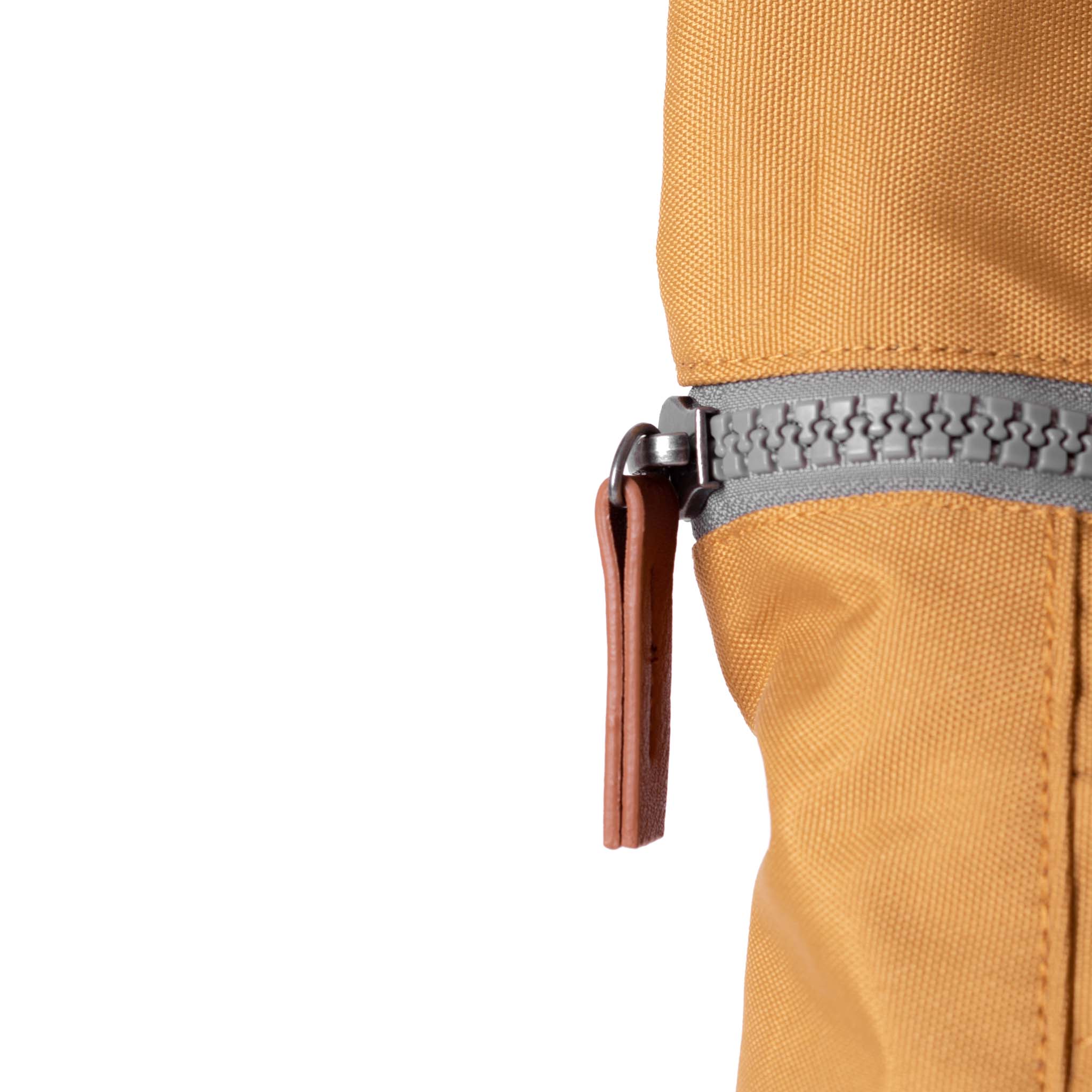 ROKA London Finchley A Small Ryggsäck, Flax