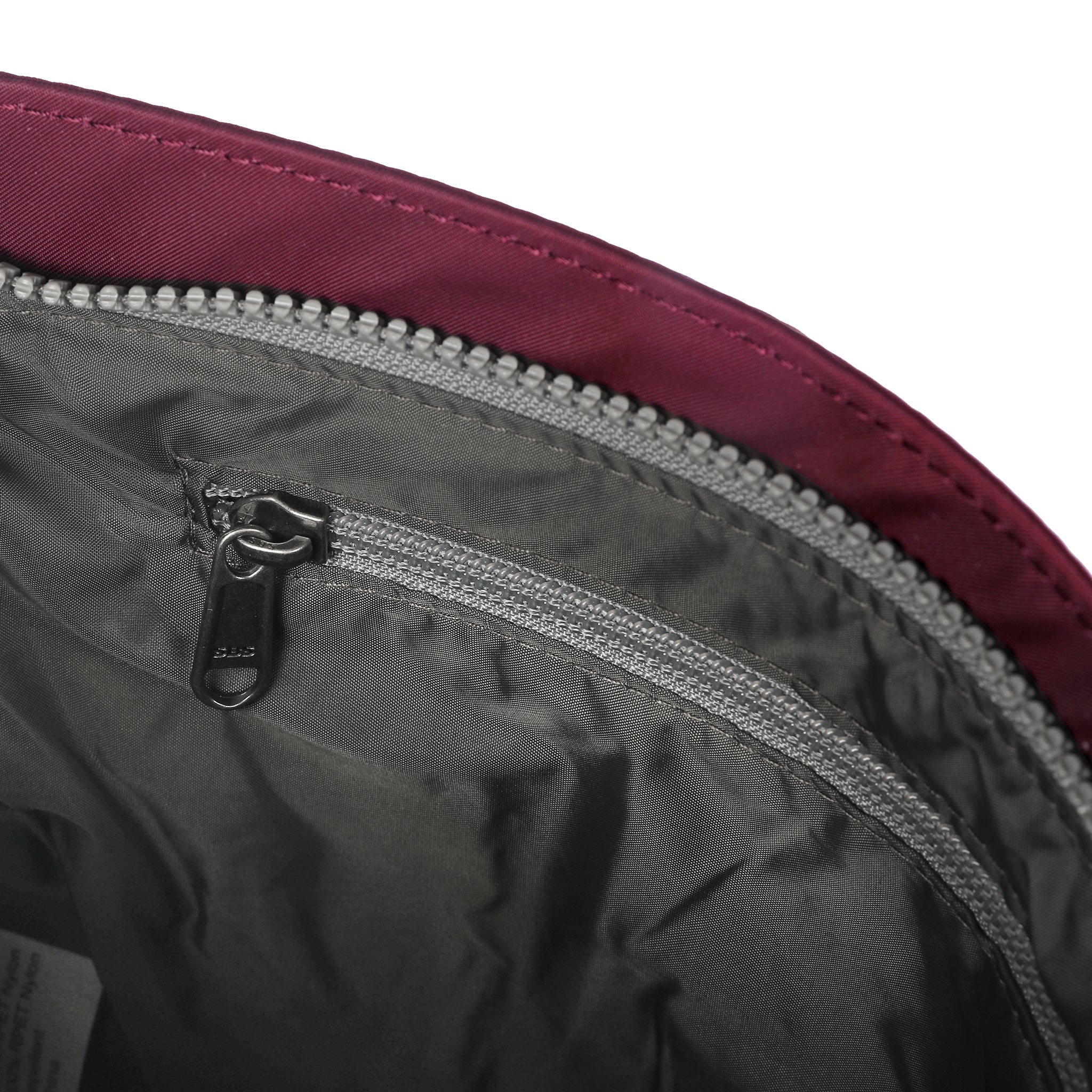 ROKA London Kennington B Axelremsväska, Plum