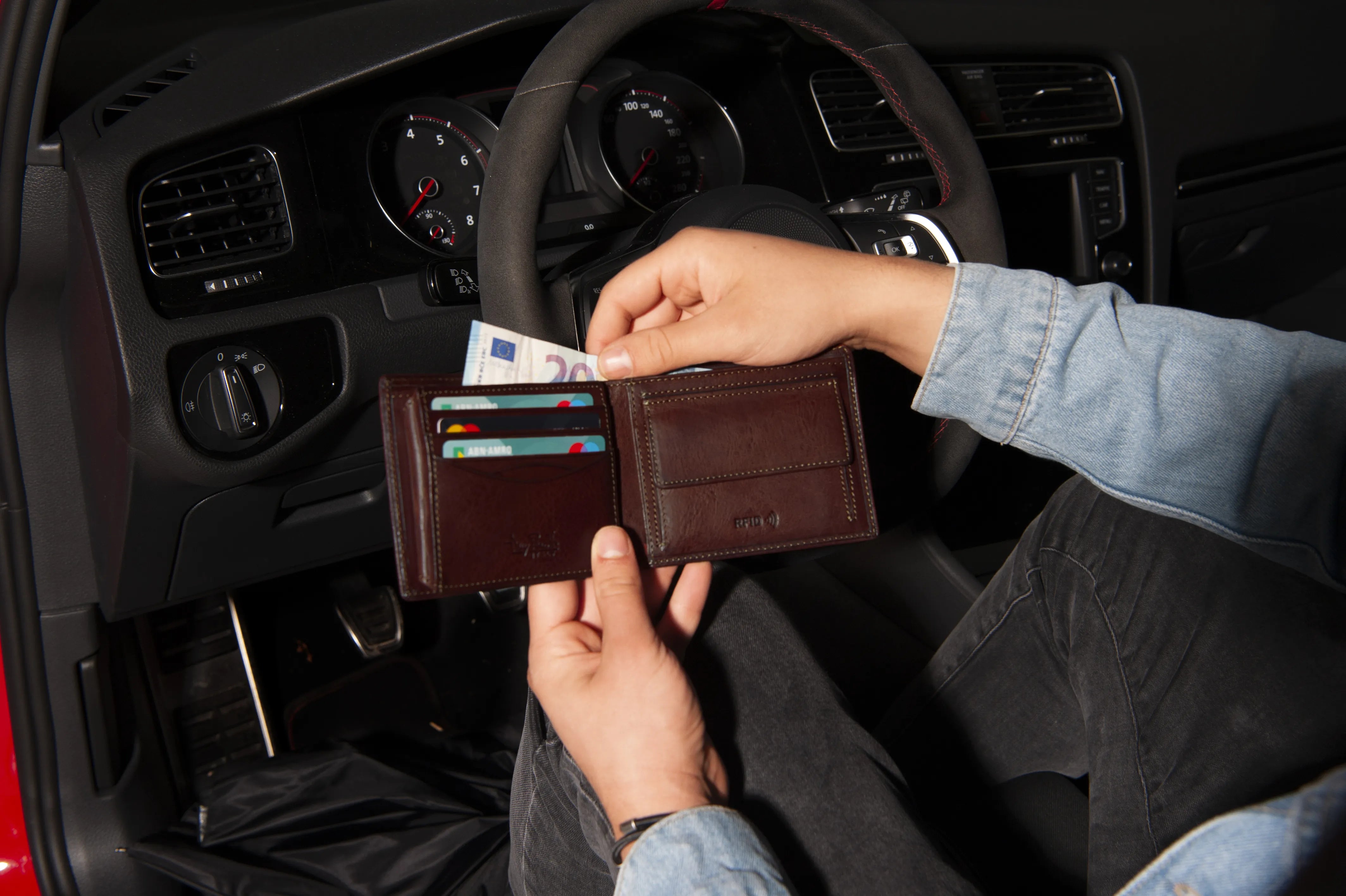 Tony Perotti Billfold Large with Coin Pocket and Extra Card Slot, Dark Brown