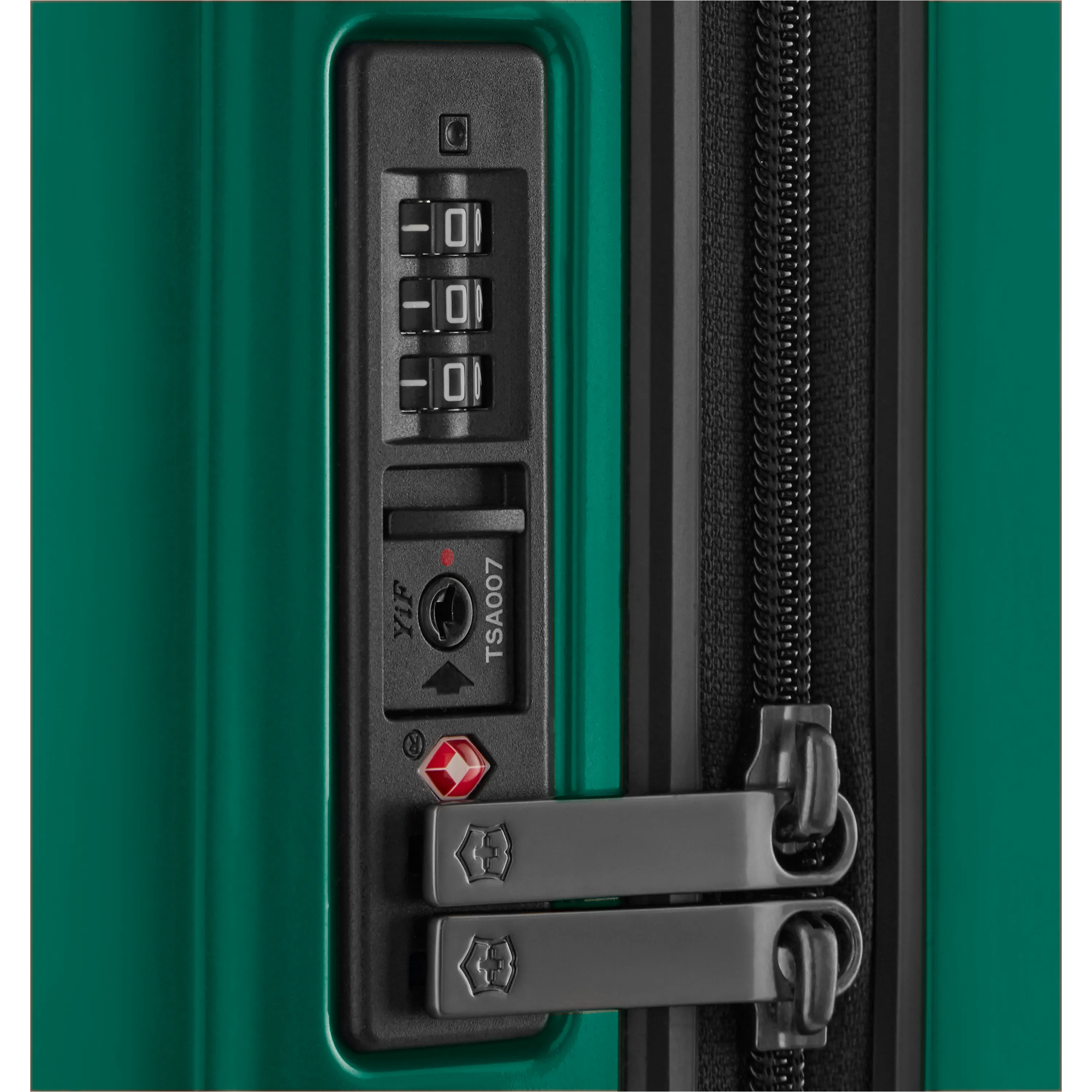Victorinox Airox, Medium Hardside Case, Forest Green