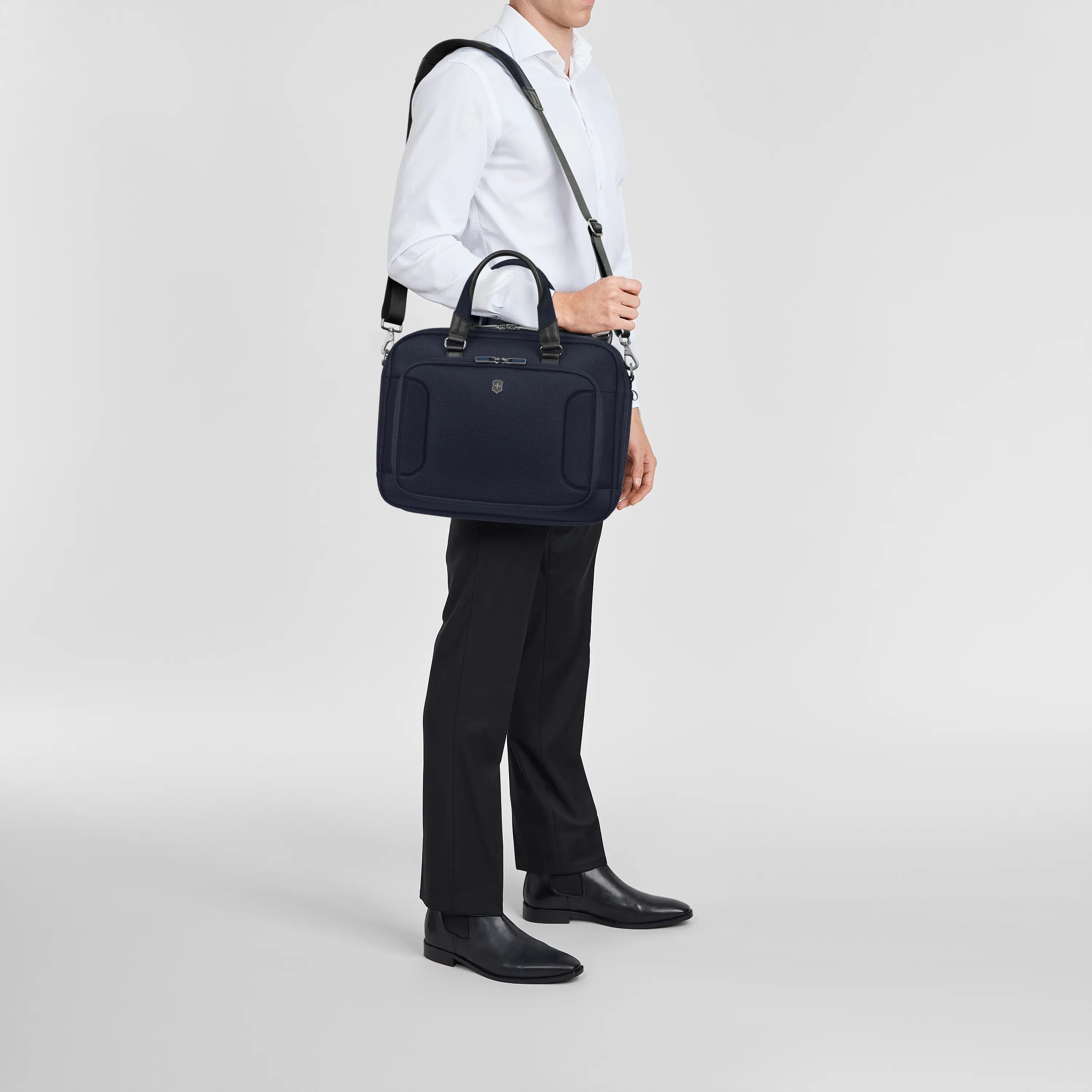 Victorinox Werks Traveler 7.0 Compact Briefcase, Navy Blue