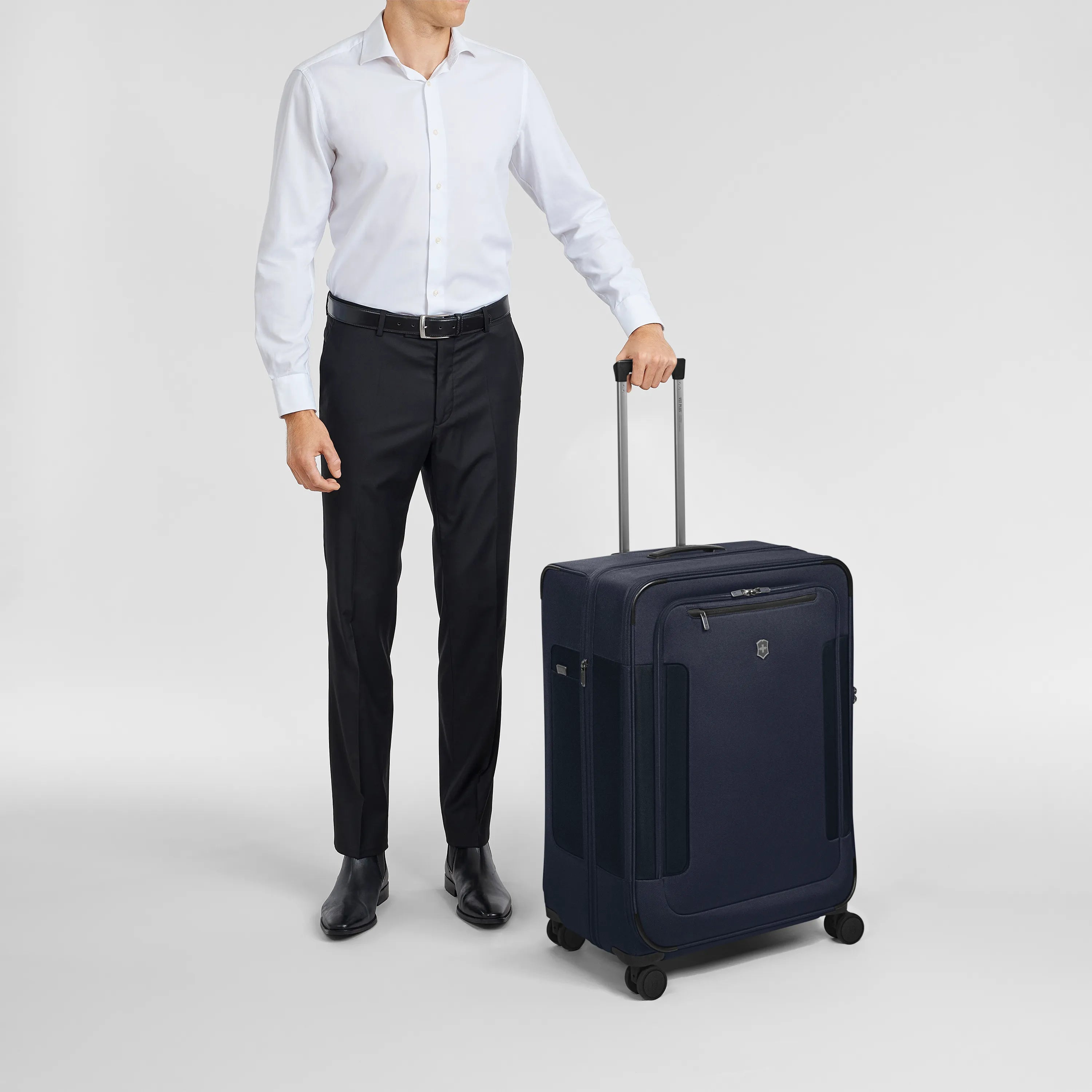 Victorinox Werks Traveler 7.0 Large Case, Navy Blue