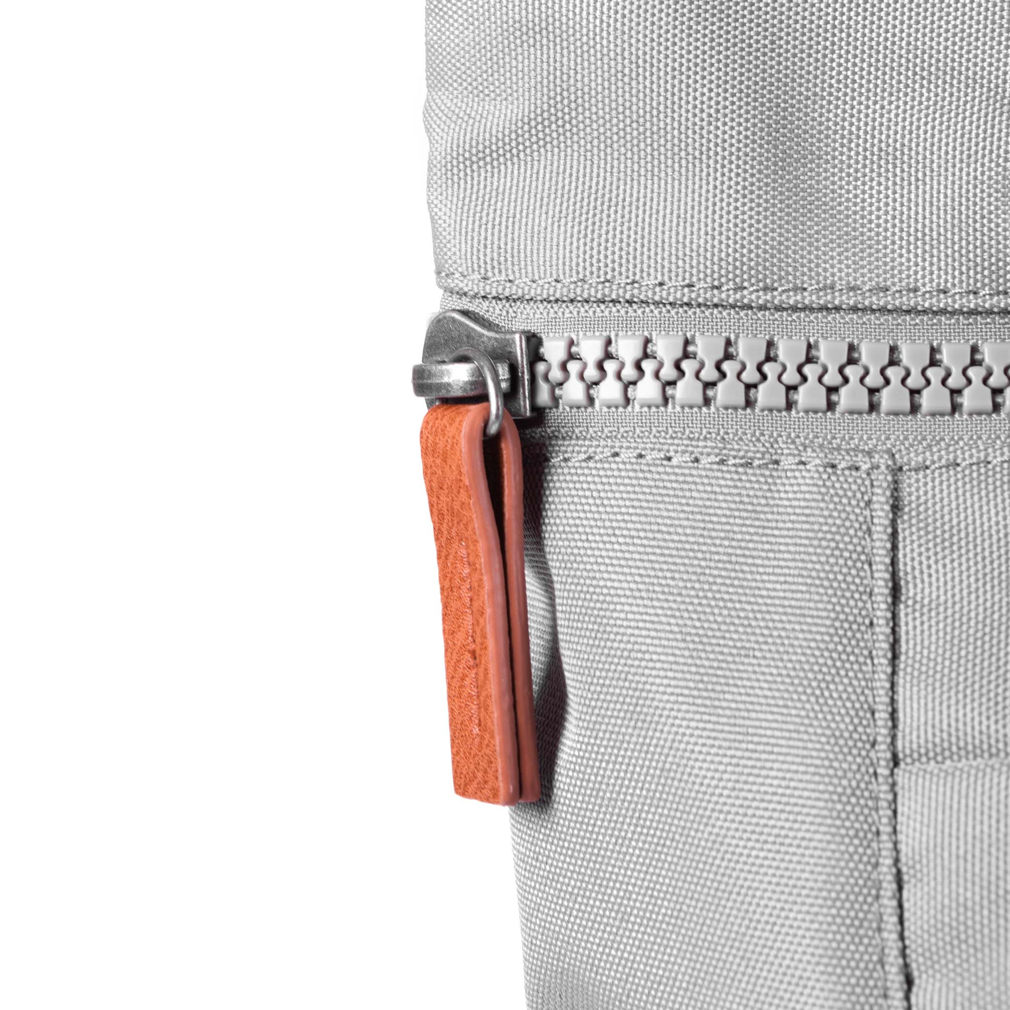 ROKA London Finchley A Medium Ryggsäck, Stormy