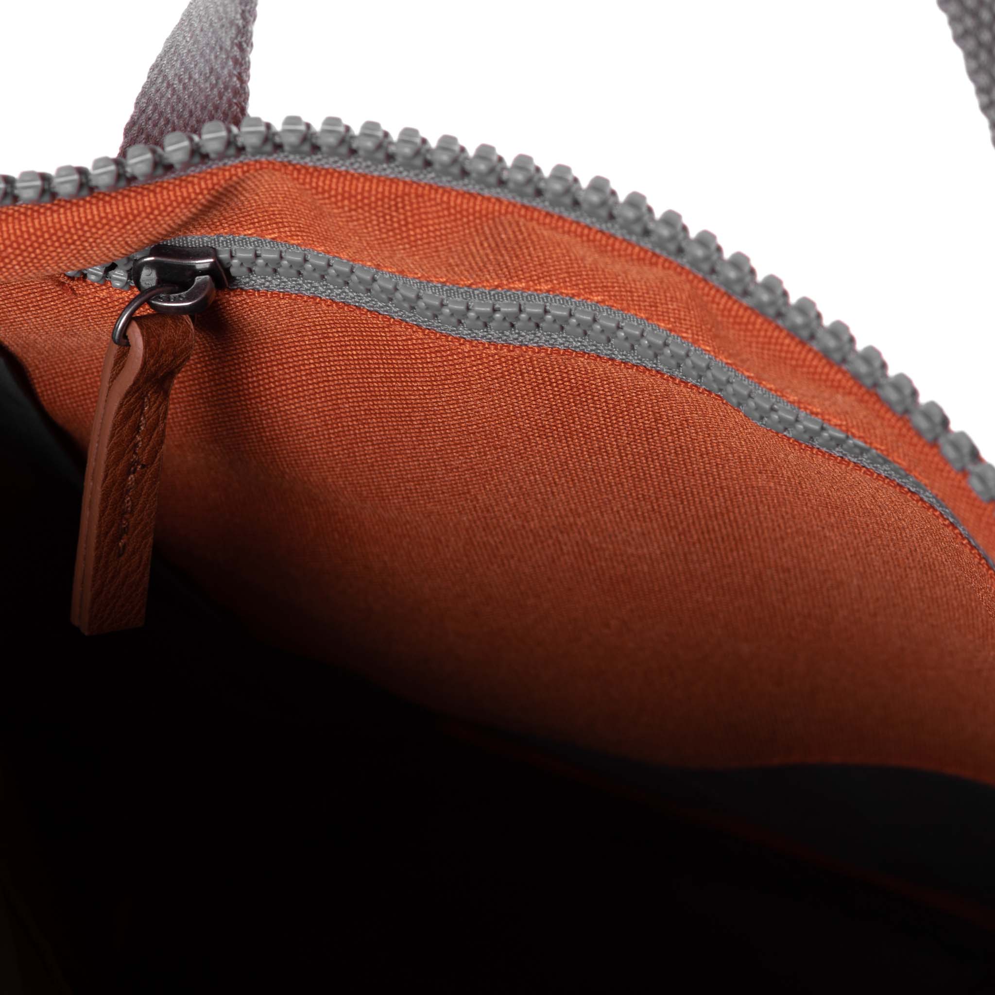 ROKA London Finchley A Small Ryggsäck, Atomic Orange