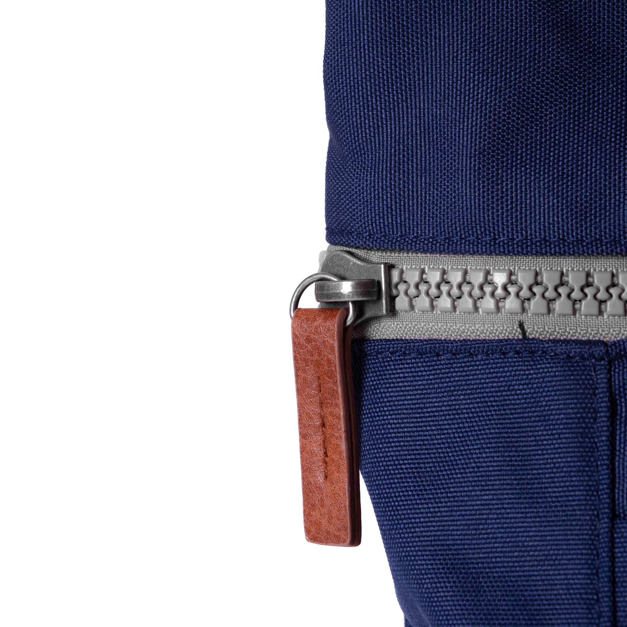 ROKA London Finchley A Small Ryggsäck, Mineral