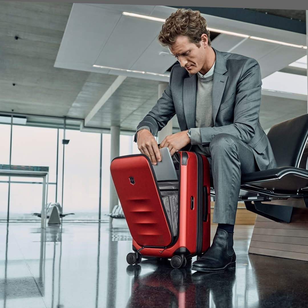 Victorinox Spectra 3.0, Exp. Frequent Flyer Carry-On, Black