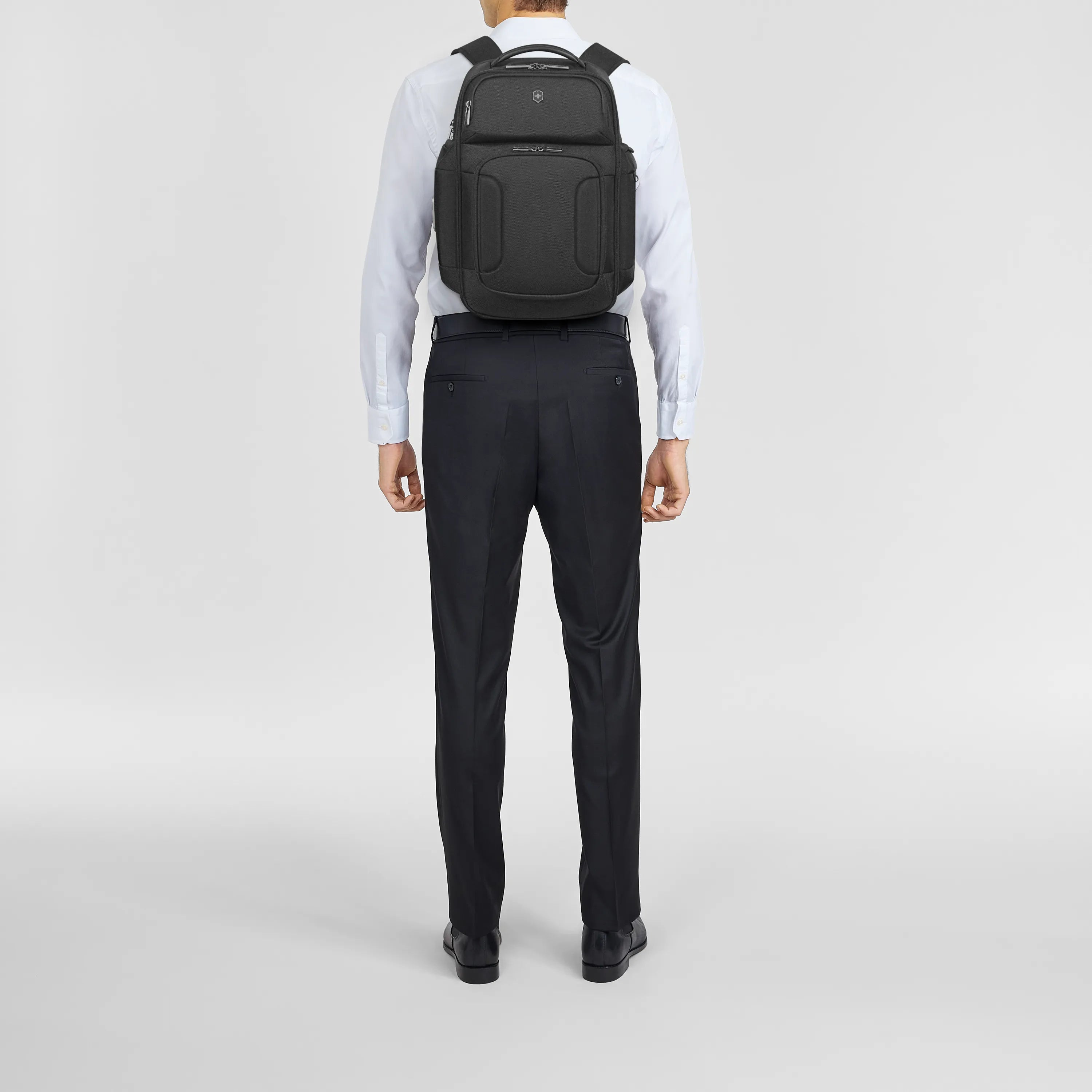 Victorinox Werks Traveler 7.0 Deluxe Backpack, Black