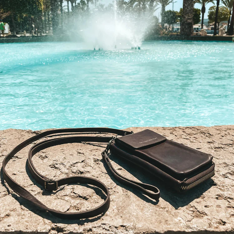 The Chesterfield Brand Malaga Mobilväska, Brun